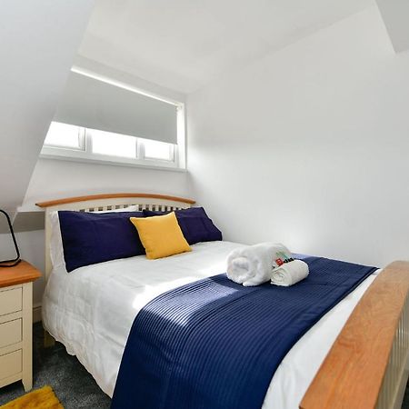 Spacious 2 Bedroom Apartment In The Heart Mumbles מראה חיצוני תמונה